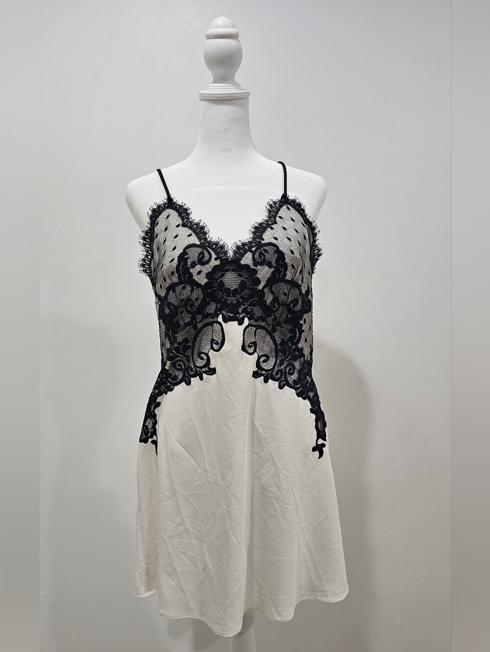 Natori Black and Cream Lace-Trim Satin Chemise